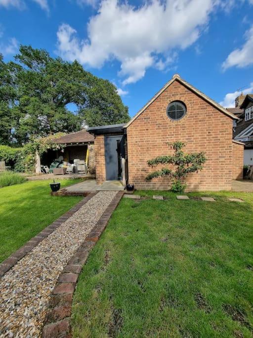 No 2 Close To Wakehurst And Kew Seed Bank Ardingly Exterior foto